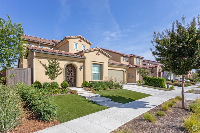 Homes in Tesoro Viejo feature a wide variety of style accents.