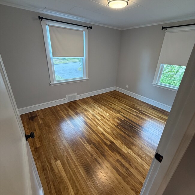 6 Prince St, Cumberland Center, ME 04021 - photo 3