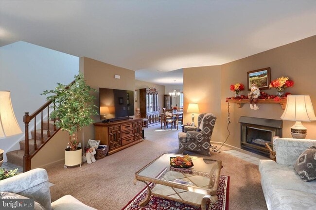 401 Chambers Ridge, York, PA 17402 - photo 3