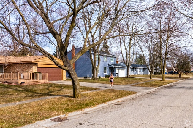 Residents of Davison enjoy a quiet neighborhood.