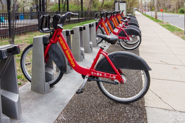 Bike share stations are abundant throughout Lincoln Heights.