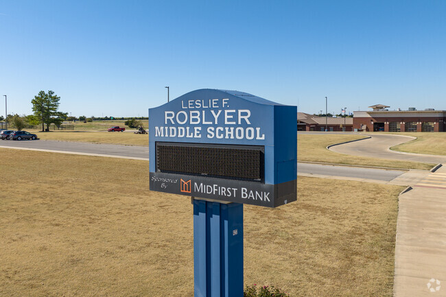 Leslie F. Roblyer Middle School