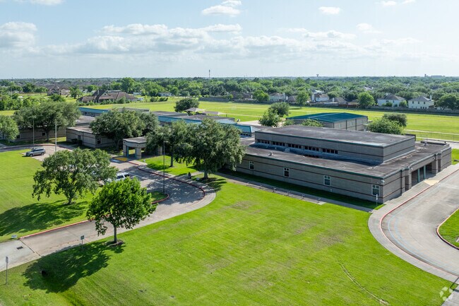 Challenger Elementary School has a 15:1 student to teacher ratio.