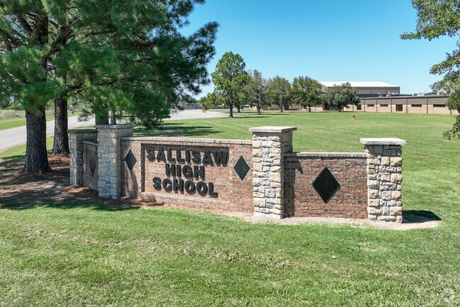 Sallisaw High School serves students in grades 9 through 12.