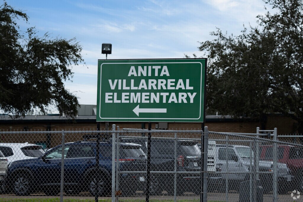 Villarreal Elementary School