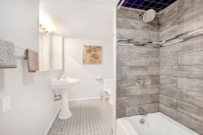 1205 W Oakdale Ave unit ID1319107P, Chicago, IL 60657 - photo 6