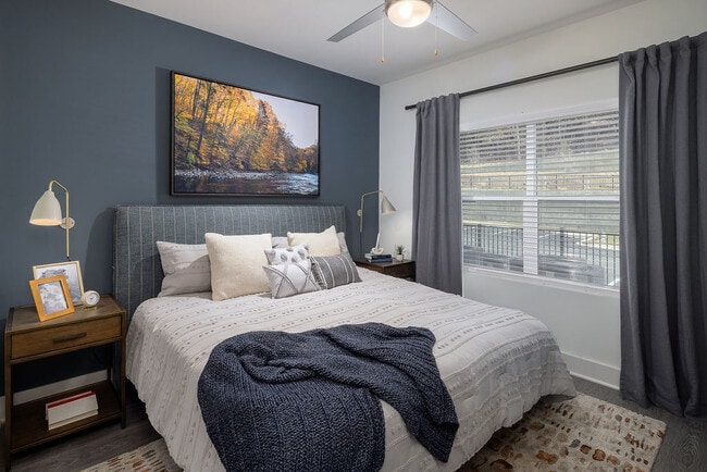 2BR, 2BA - 1,182SF Primary Bedroom