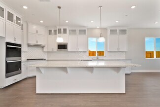 1218 Buck Ridge Dr, Rocklin, CA 95765