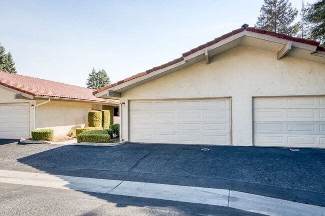 1538 W Herndon Ave, Fresno, CA 93711 - photo 3