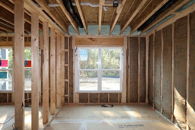 521 Alicia Kelton Dr, Delaware, OH 43015 - photo 2