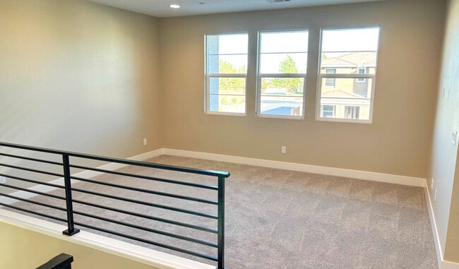 8775 Spencer Garrett St, Las Vegas, NV 89113 - photo 5