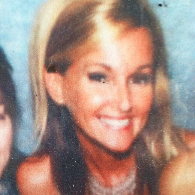 Amy Bahr