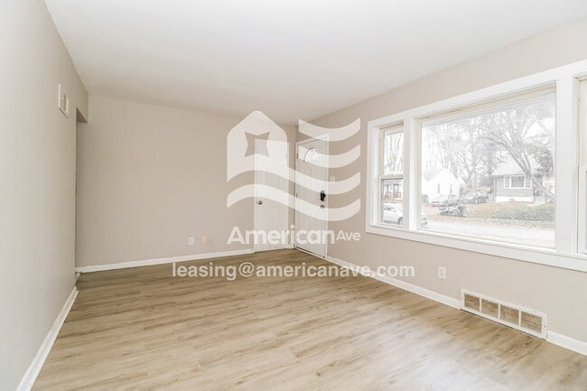 6818 Eisele St, Saint Louis, MO 63134 - photo 4