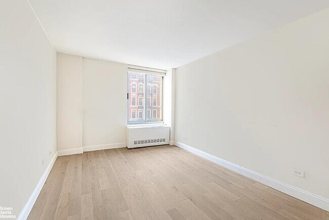 Grand Chelsea unit 3I, New York, NY 10011 - photo 5