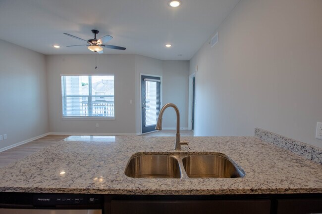 Lofts at Old Towne, Grain Valley, MO 64029 - photo 4