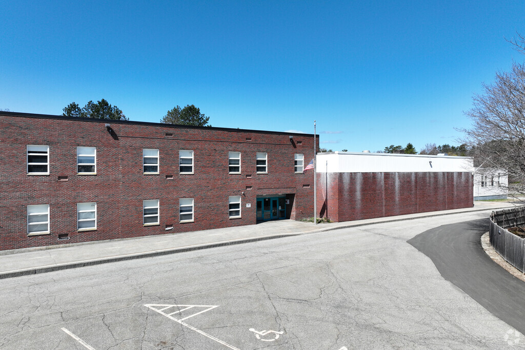 Sabattus Primary School serves the lower grades in the local area.