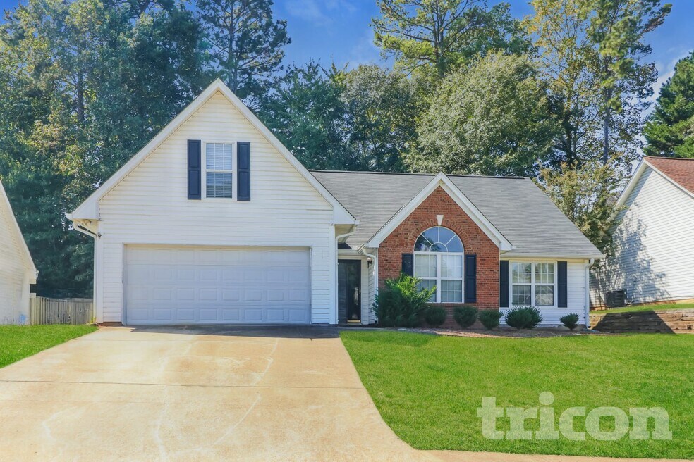 2930 Arden Ridge Dr, Suwanee, GA 30024 - photo 1