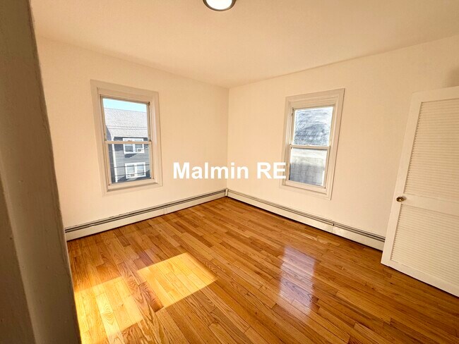 49 Chestnut Ave unit 3, Jamaica Plain, MA 02130 - photo 6