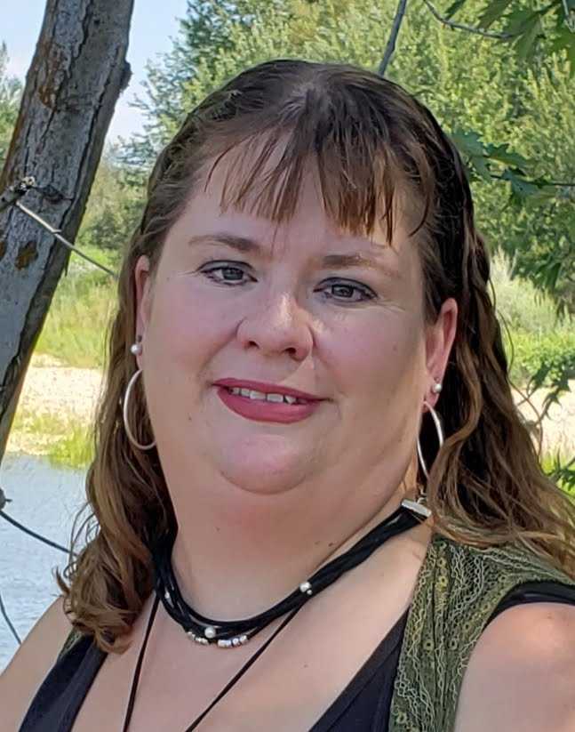 Dusti Magnuson