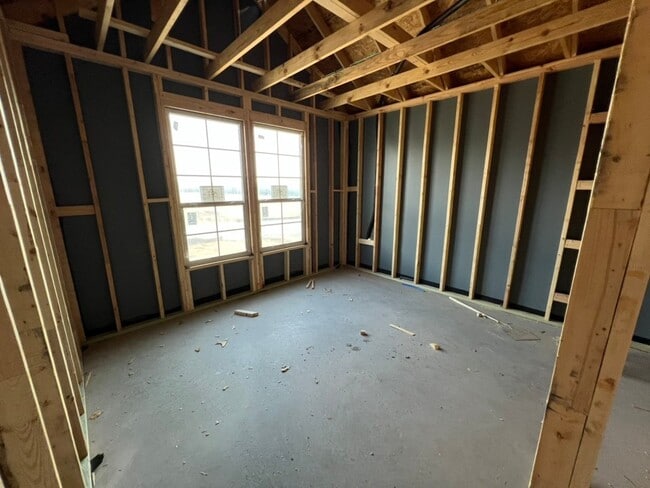 549 Waterford Park Blvd, Weatherford, TX 76087 - photo 5