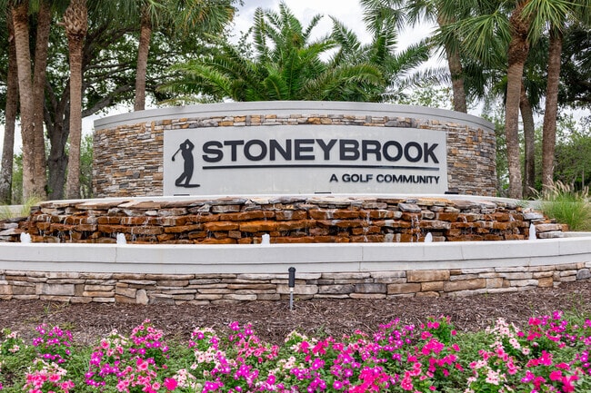 Stoneybrook is heavily focused on the golfing lifestyle.