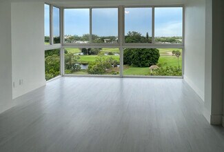 2202 S Cypress Bend Dr Unit Gorgeous and spacious, Pompano Beach, FL 33069