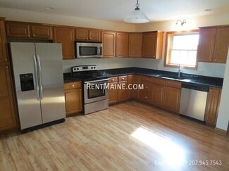 208 Western Ave Unit 4, Hampden, ME 04444