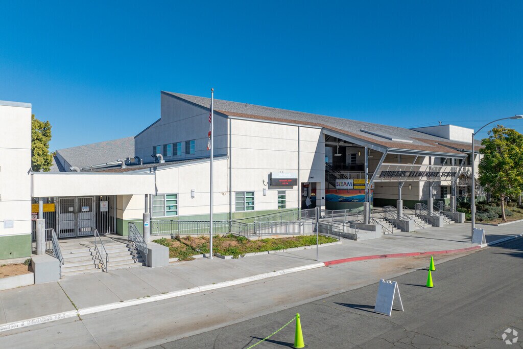 Burbank Elementary School, Rankings & Reviews