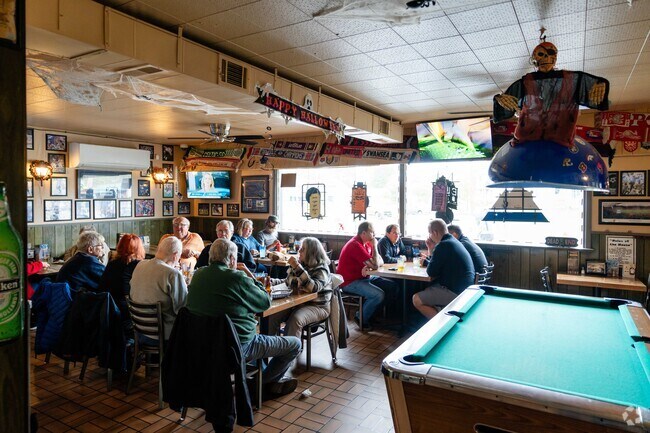 Mitchell's Pub south of Sheridan Parkside is one of the best places to eat in the area.