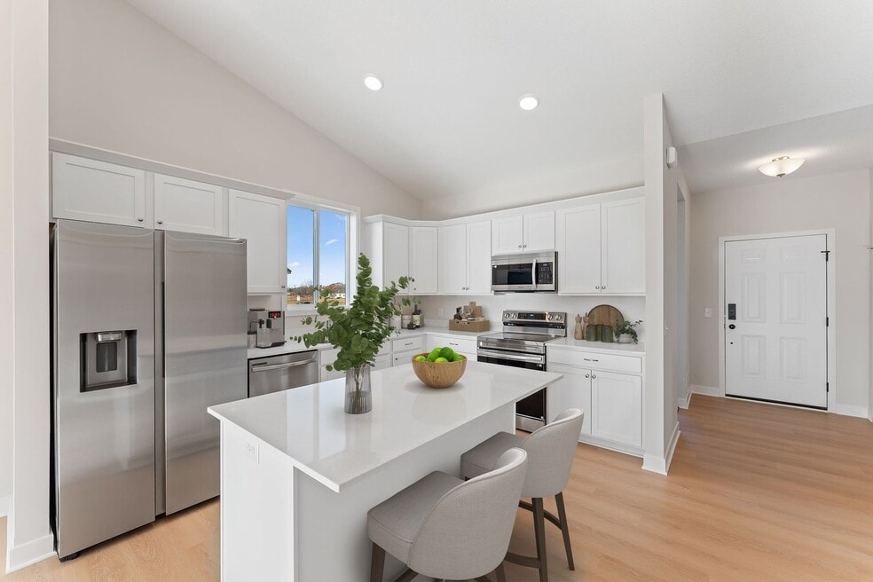 1356 Wisteria Ln, River Falls, WI 54022 - photo 1