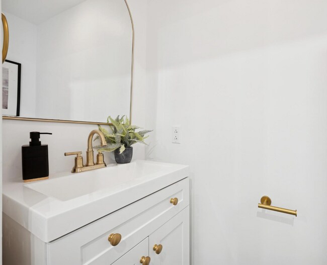 2600 Webster St, Philadelphia, PA 19146 - photo 4