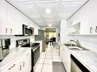 7451 NW 16th St Unit PLANTATION FOREST CONDO, Plantation, FL 33313