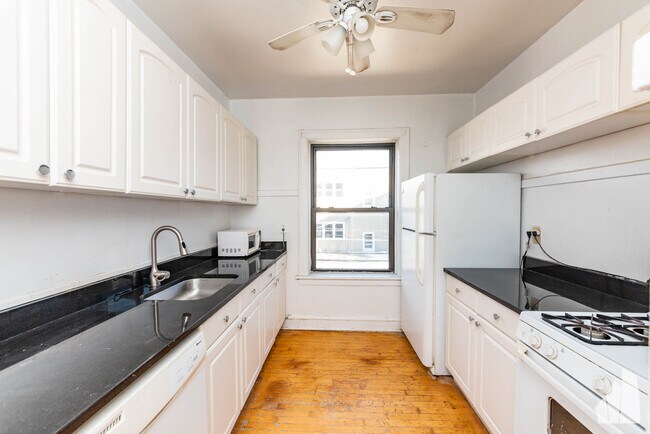 4455 N Artesian Ave unit 2, Chicago, IL 60625 - photo 4