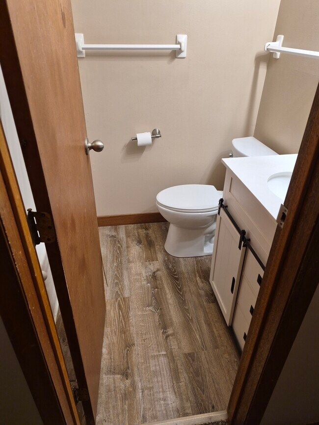 466 Heritage Cir unit 466 HC, Bucyrus, OH 44820 - photo 5