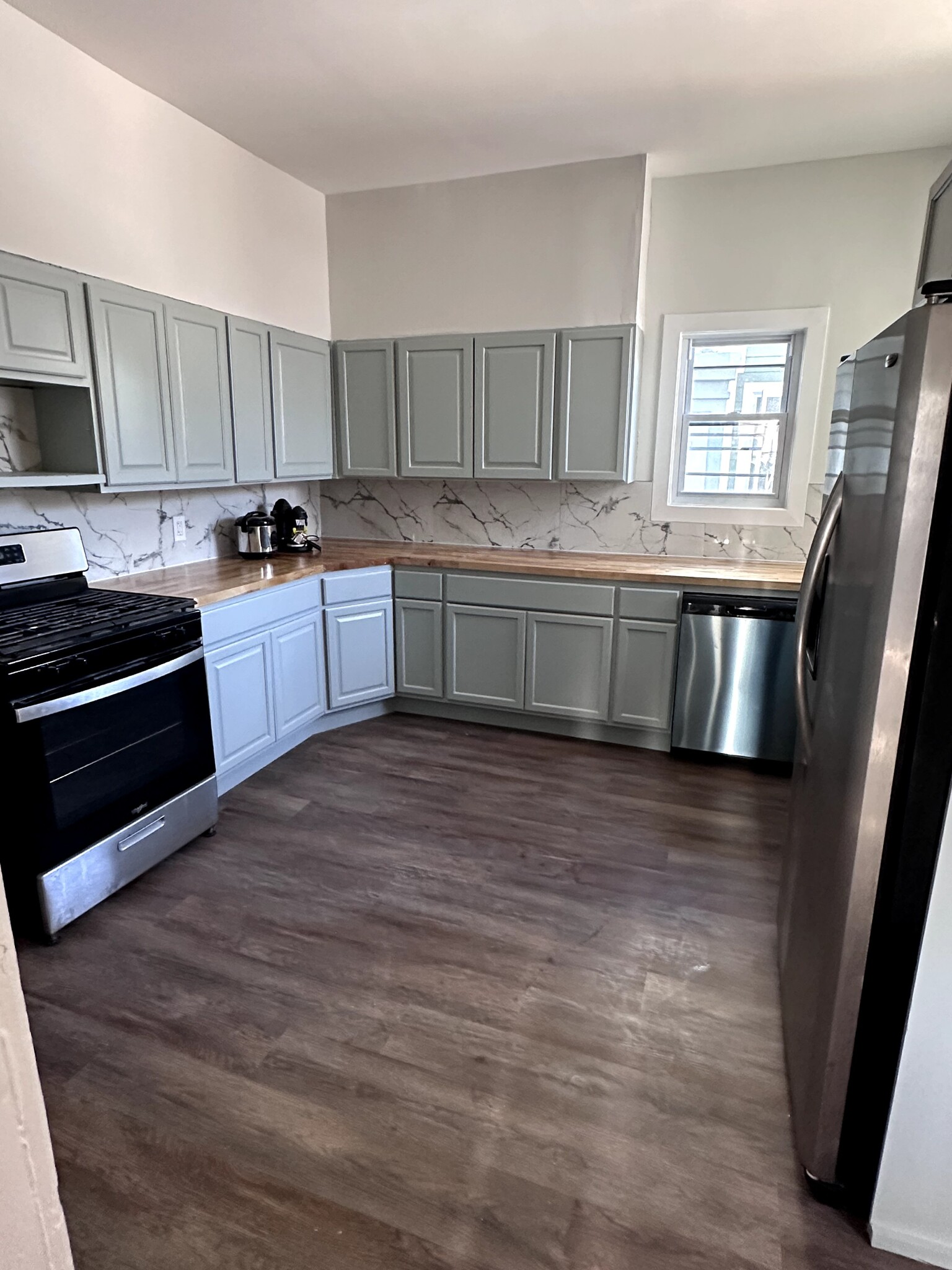 Newly Renovated Kitchen
