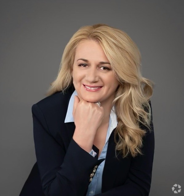 Agent Photo