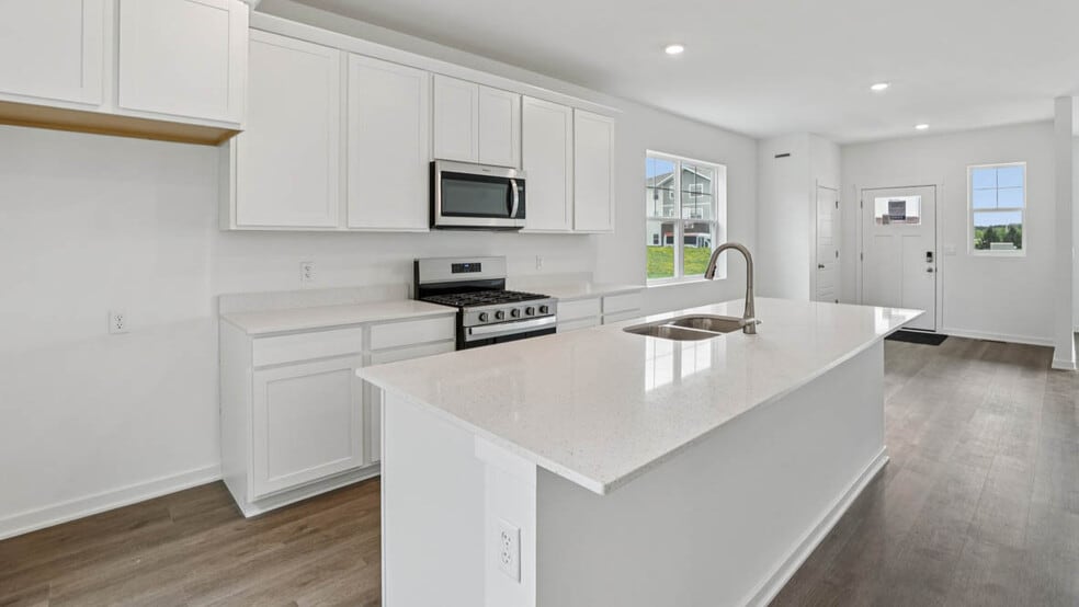 525 Oak Opening Dr, Stoughton, WI 53589 - photo 1