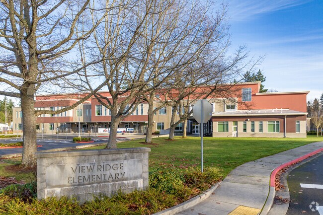 View Ridge Elementary School provides excellent education to students in Everett.