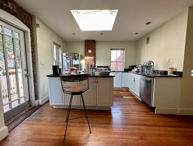 151 Highland St unit 1, Roxbury, MA 02119 - photo 5