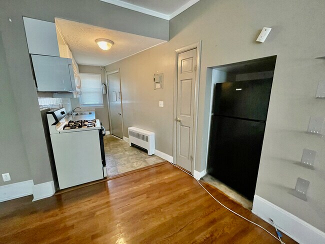 1730 Commonwealth Ave unit 1, Brighton, MA 02135 - photo 4