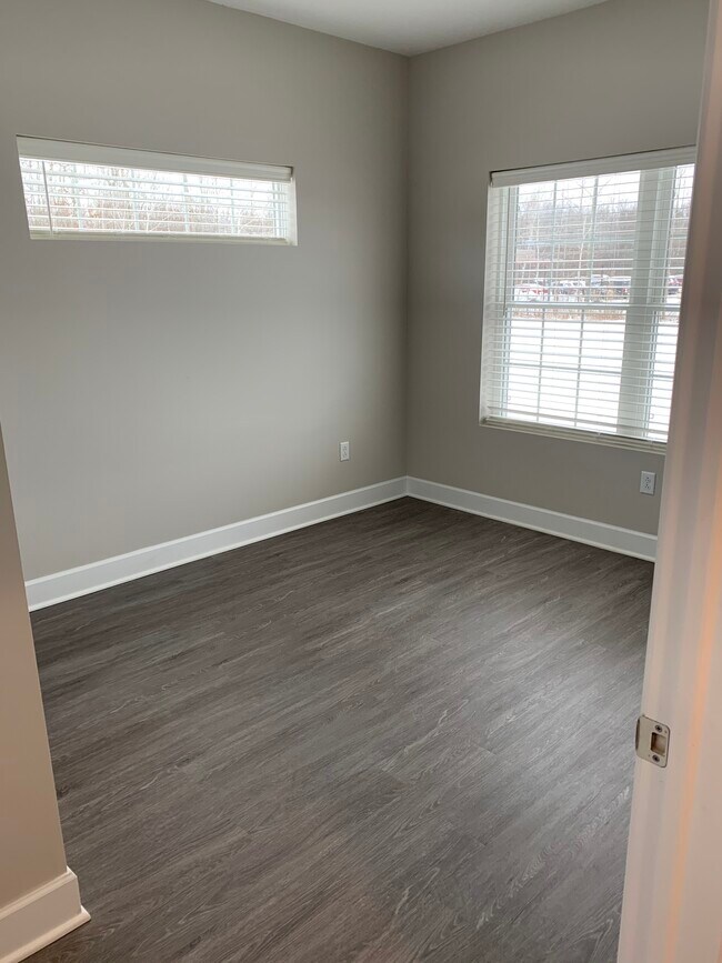 1779 Como Park Blvd unit 6, Depew, NY 14043 - photo 2