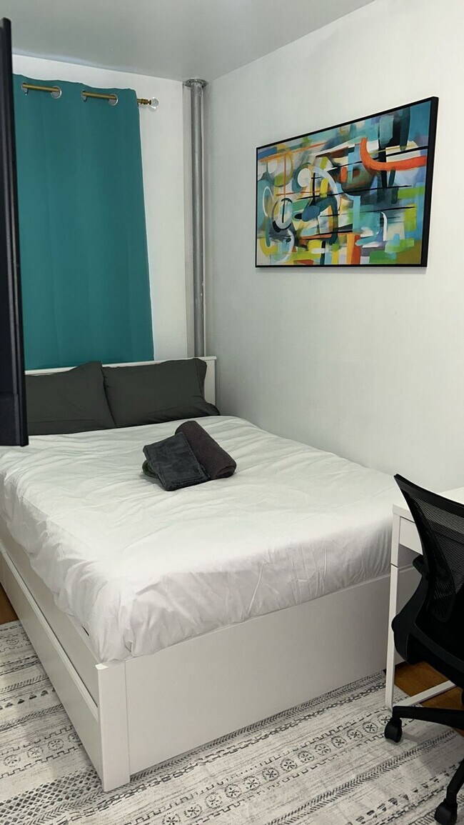 320 E 96th St unit ID1032038P, New York, NY 10128 - photo 7