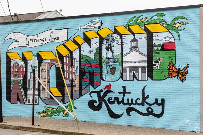 About 30 miles south of Lexington, Richmond is the fourth-largest city in the Kentucky Bluegrass.