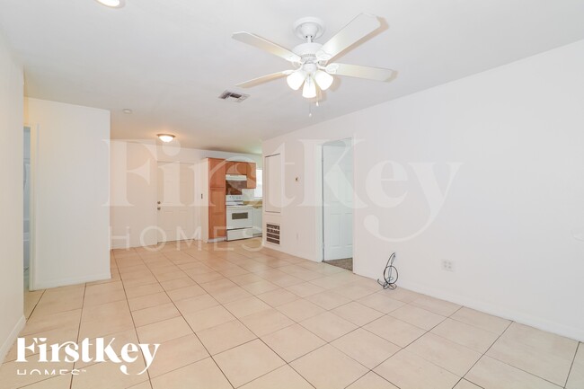 4439 Frances Ave, Sanford, FL 32773 - photo 3