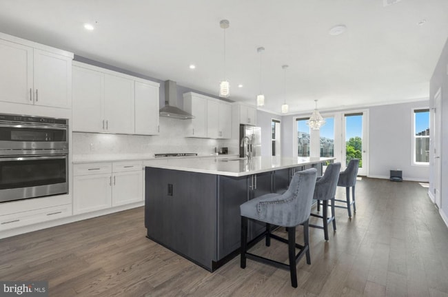 4635 Charger Place, Chantilly, VA 20151 - photo 2