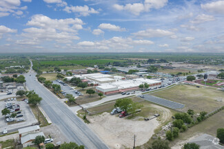 Los Cuates Middle School