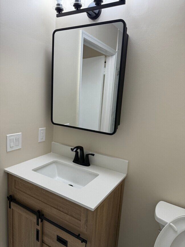 82 Chambord Ct, Trenton, NJ 08619 - photo 3