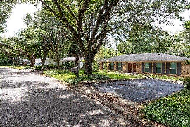 Bellewood has some beautiful treelined streets with older well established homes.