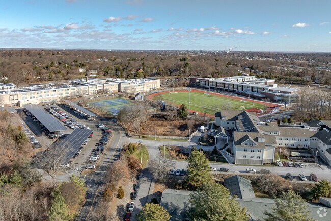 Fairfield Ludlowe HS and Roger Ludlowe MS are direct neighbors.