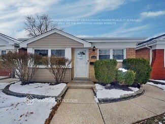 4535 Cracow Ave, Lyons, IL 60534